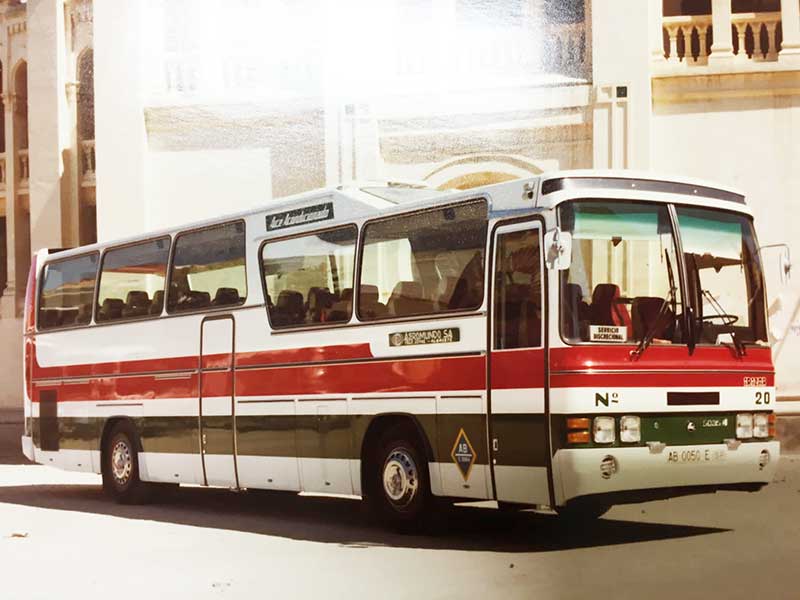 autobus-antiguo-albacete