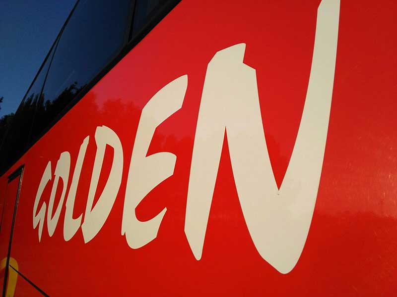 golden-bus